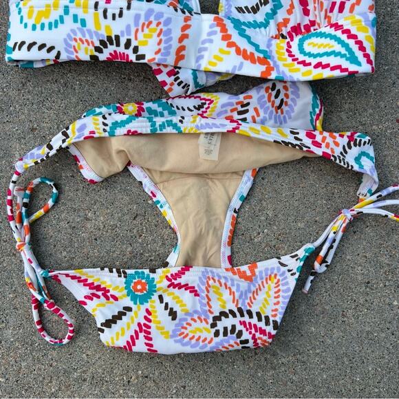 Victoria’s Secret floral dot paisley halter triangle bikini M/L - Picture 3 of 6